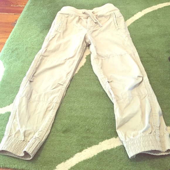 Gap khaki joggers EUC