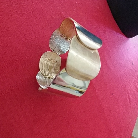 Bracelet - Picture 2 of 2