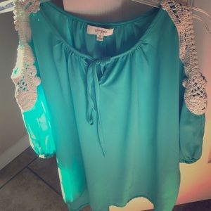 Umgee Medium Boutique Shirt