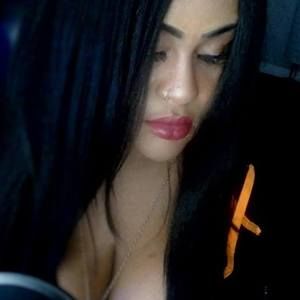 Meet your Posher, Jenelle