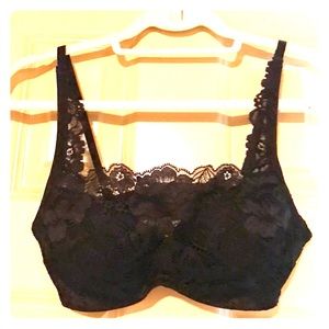 Beautiful Soma 32 C black lace bra