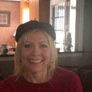 Meet your Posher, Debby