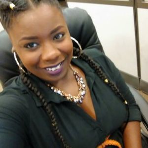 Meet your Posher, Canisha