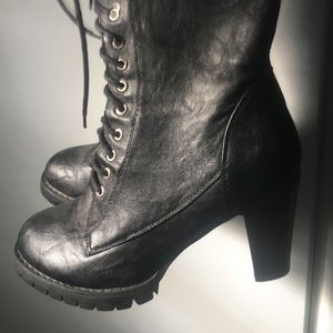 Lace up Boots