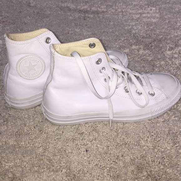 White leather size 7 high top converse