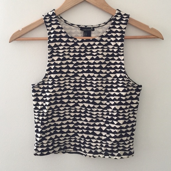 Patterned crop top