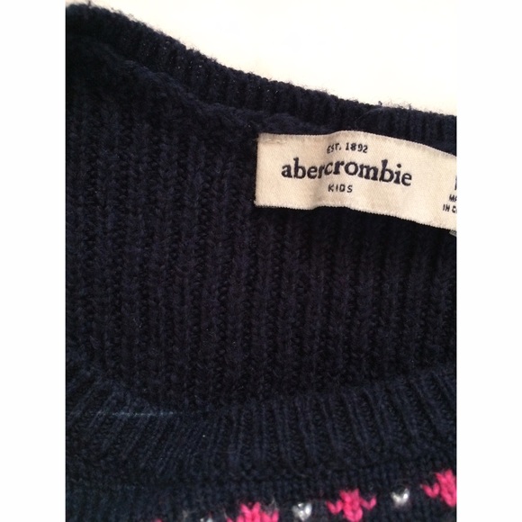 CLOSET CLOSING Abercrombie Sweater - Picture 4 of 4
