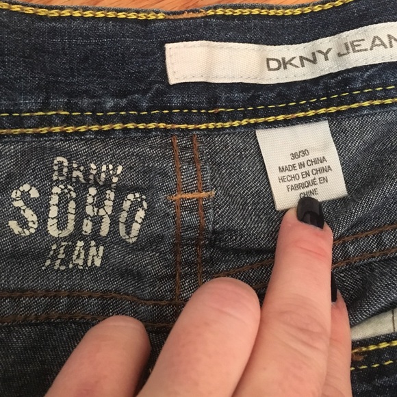 2 pairs DKNY Men's jeans - Picture 4 of 4