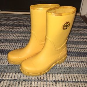 Yellow Short Tory Burch Maureen Rainboots