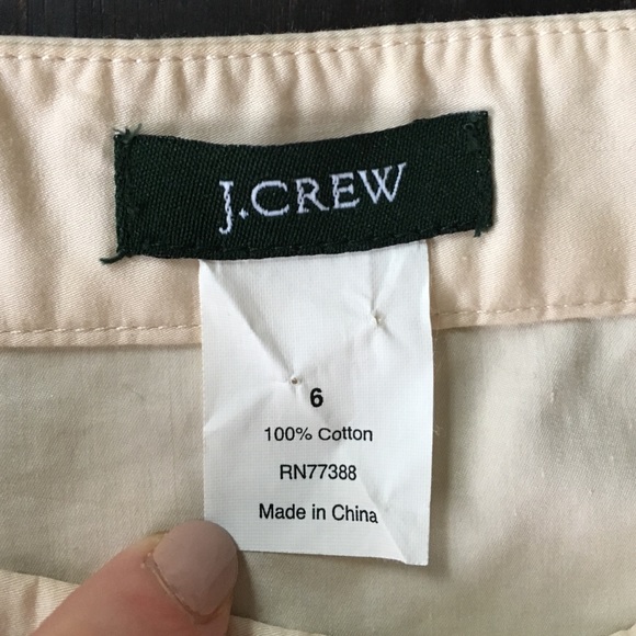 J. Crew Cream Skirt Size 6 - Great Used Condition - Picture 2 of 4