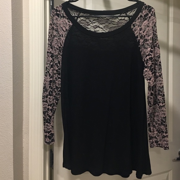Lacey Rose LS Tee