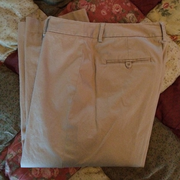 Kenneth Cole Capri Khaki Trousers