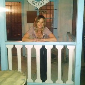 Meet your Posher, Tonie