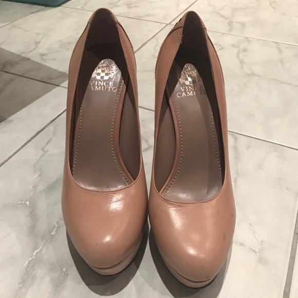 VINCE CAMUTO PINK STILETTOS