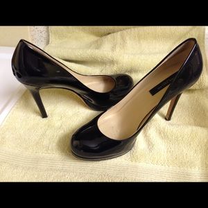 Ann Taylor patent leather heels