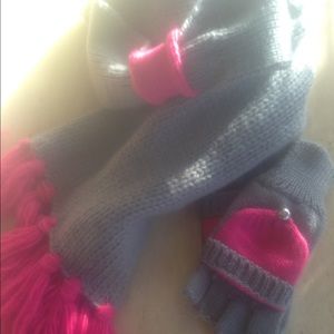 Jessica Simpson Knit Gloves, Scarf & Headwrap Set