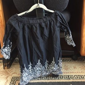 Off the shoulder black and white Zara top