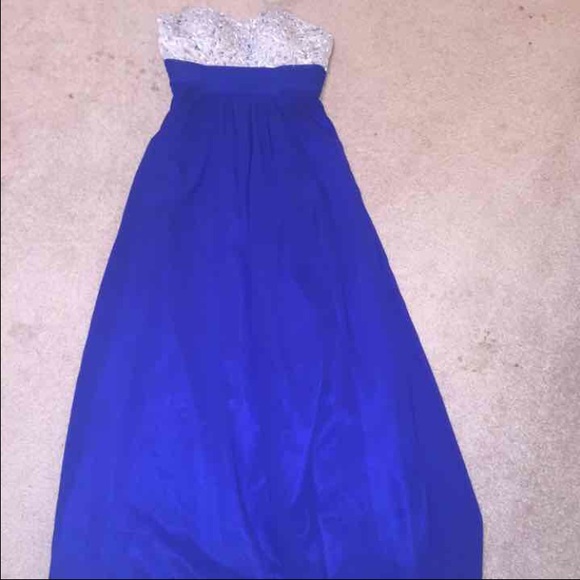 Formal prom dress - Picture 3 of 4