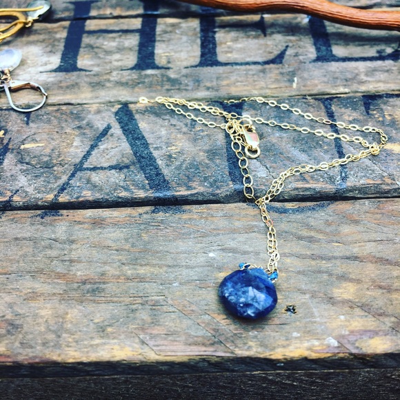 Flash sale Delicate Blue Labradorite necklace - Picture 3 of 4