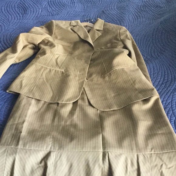 Power chic suit
