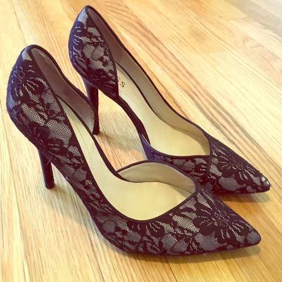 Black lace pumps