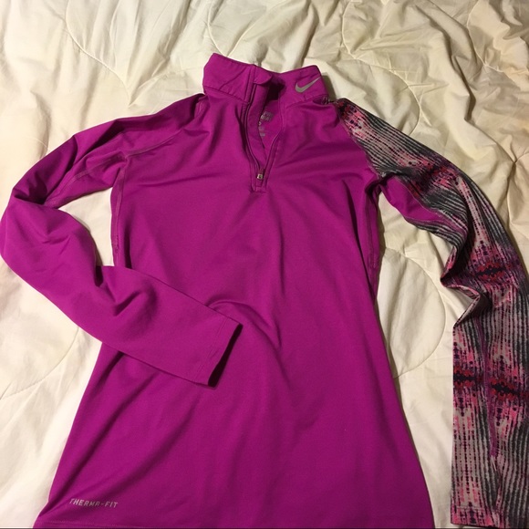 Nike pullover
