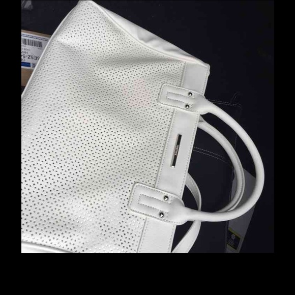 Nine West handbag w/ matching wallet - Picture 1 of 3