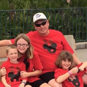 Meet your Posher, Lori