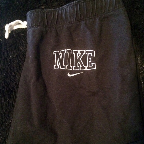 Vintage Nike Cropped Sweats