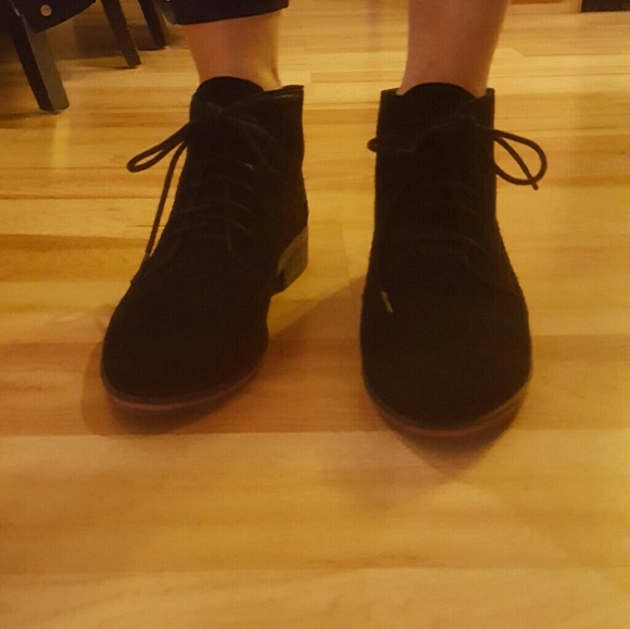 SOLD Seychelles booties - Picture 5 of 6