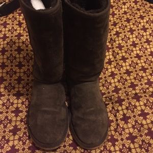 Brown ugg boots in good condition