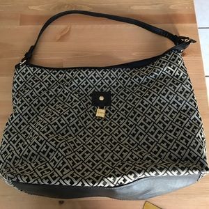 Tommy Hilfiger tote!