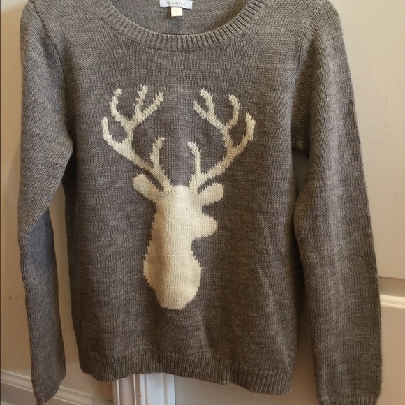 Gray/taupe reindeer sweater