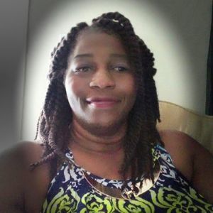 Meet your Posher, Maxine