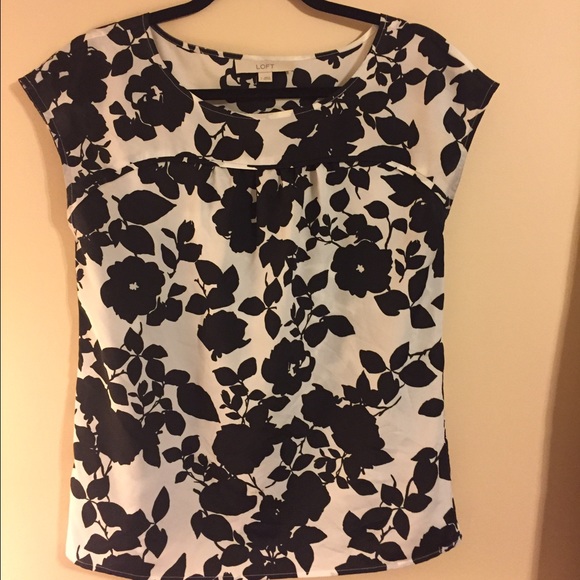 LOFT yoke top