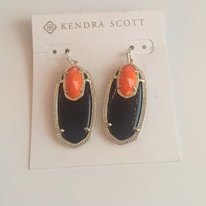 Kendra Scott Emmy earrings