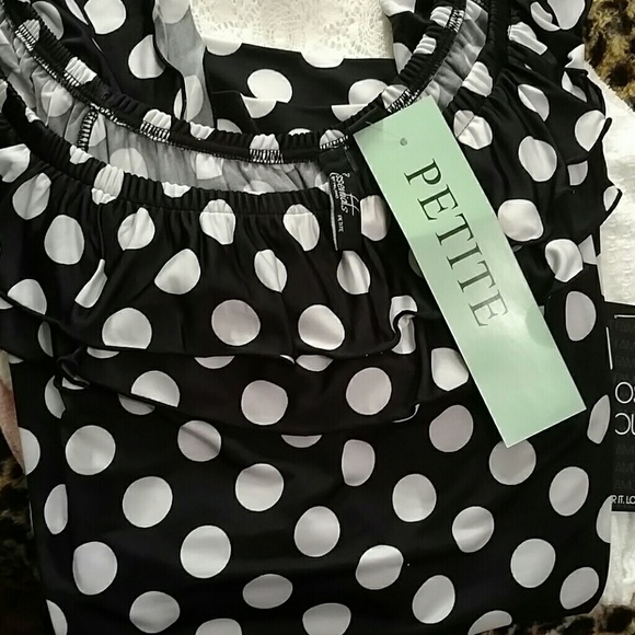 Very Cute Ladies Top - Picture 3 of 3