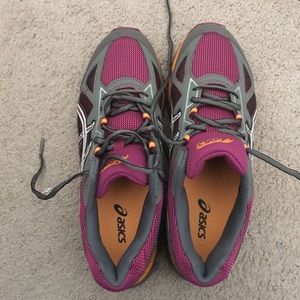 Make Me An Offer!     New Running Shoes