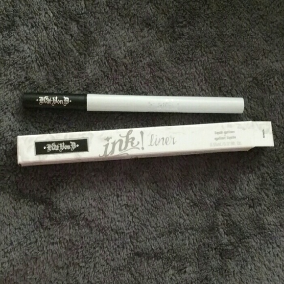 Liquid eyeliner
