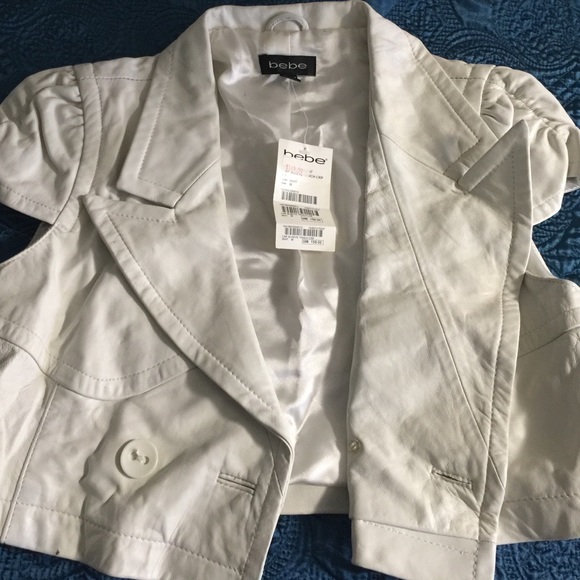 NWT 100% leather shell crop jacket Bebe
