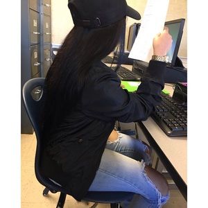 Meet your Posher, Annie