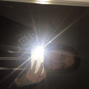 Meet your Posher, Caitlin