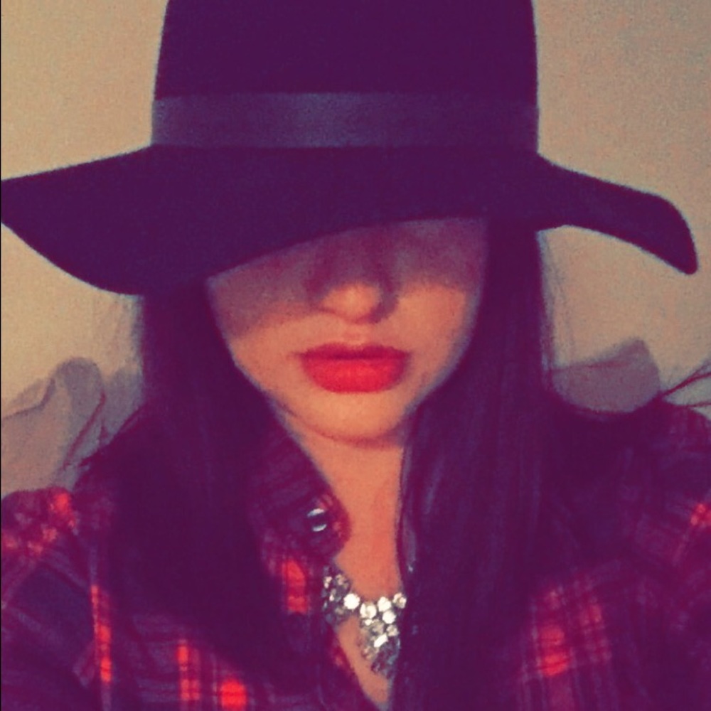 Meet your Posher, Renee