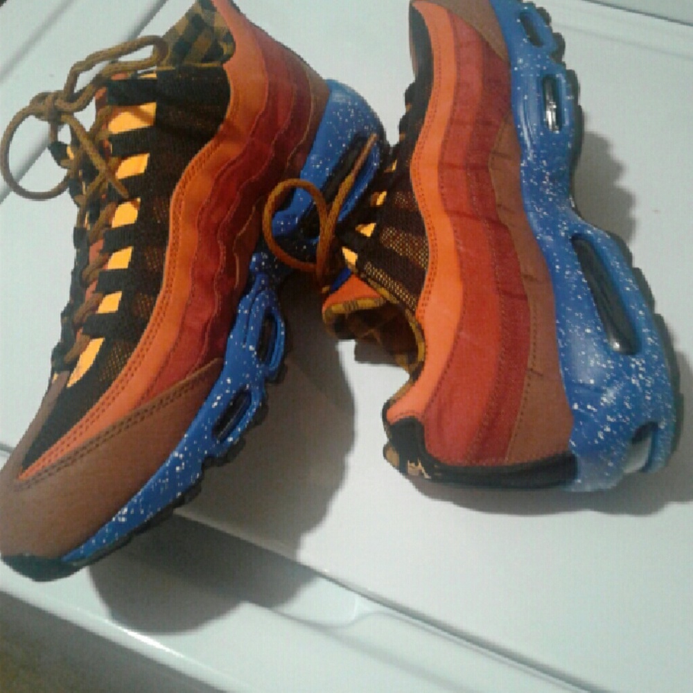 Shoes - Picture 3 of 3