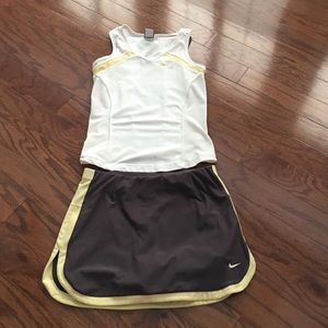 Nike border tennis skort and 2 Nike tops