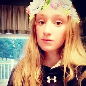 Meet your Posher, Macy