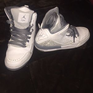 🎉Flash Sale🎉 Size 6 Jordan flight!