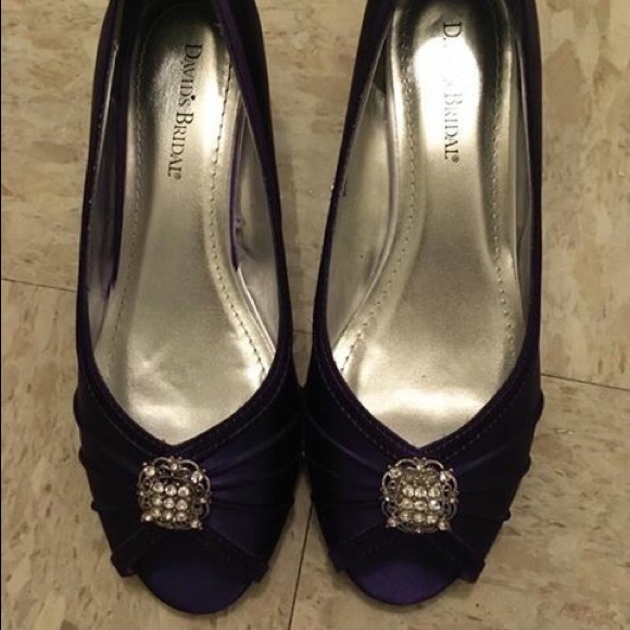 David's Bridal Kelsey Peep toe in Purple