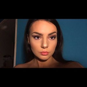 Meet your Posher, Emmaleigh