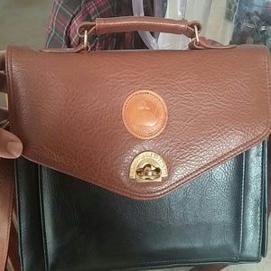 Dooney & Bourke